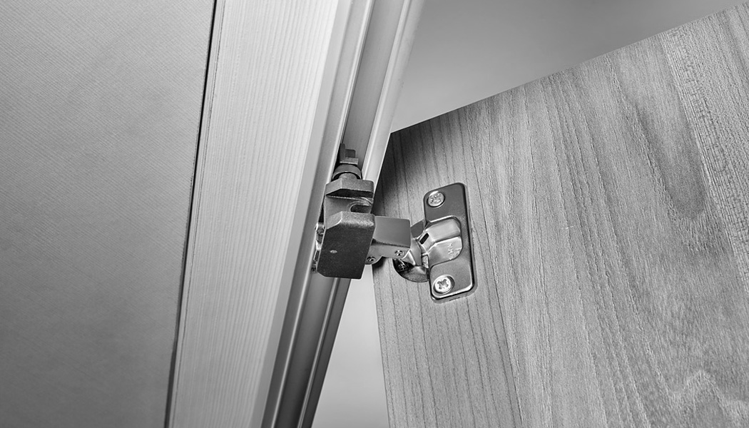 box-sistemi-scorrevoli-sovrapposti-WEST-caimi-export-accessori-per-mobili-fornitures-hardware